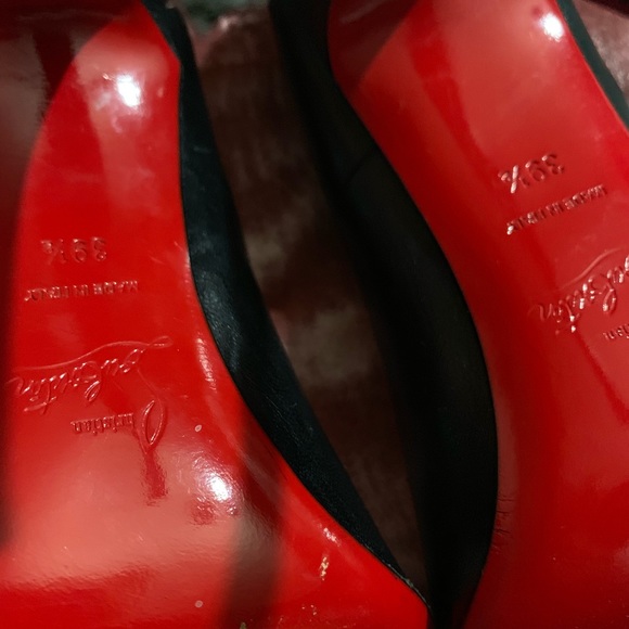 Christian Louboutin red bottoms “So Kate” - Picture 7 of 8